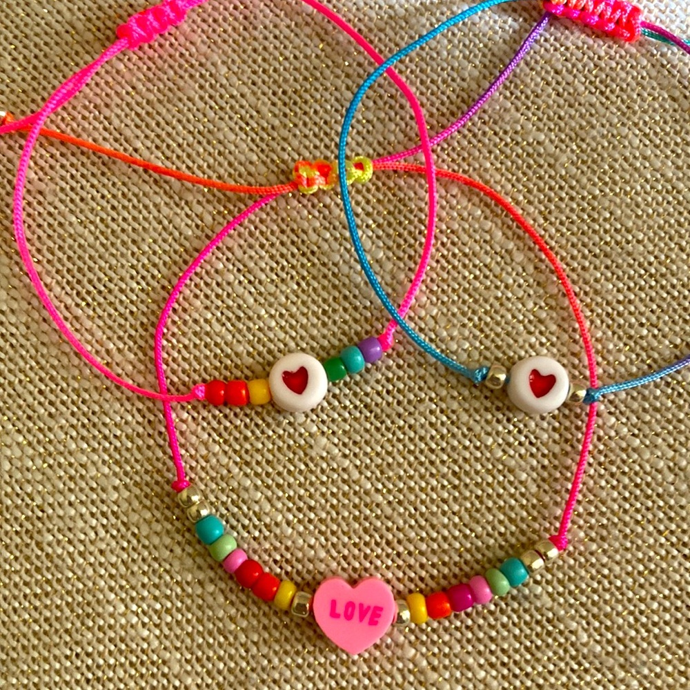 New Super Cute Surfer Boho Rainbow Heart Love Friendship Bracelet Set